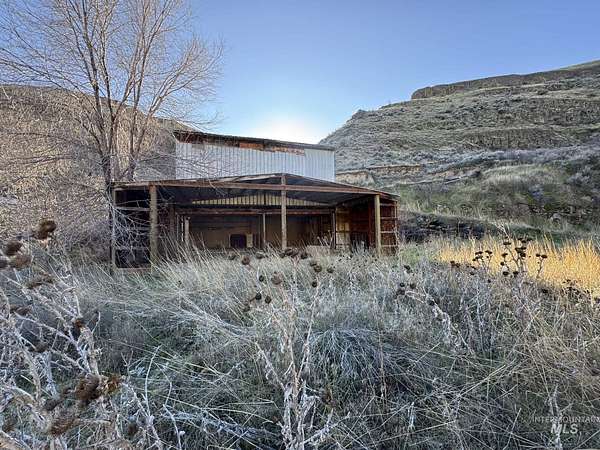 2.58 Acres of Residential Land for Sale in Asotin, Washington