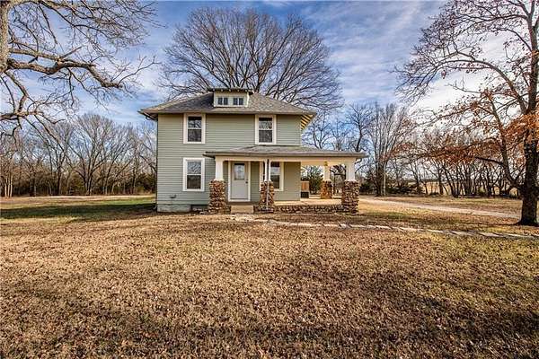 1.84 Acres of Residential Land with Home for Sale in Osawatomie, Kansas