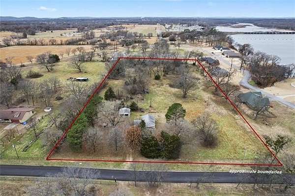 5 Acres of Residential Land for Sale in Locust Grove, Oklahoma