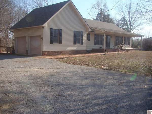 4 Acres of Residential Land with Home for Sale in Cadiz, Kentucky