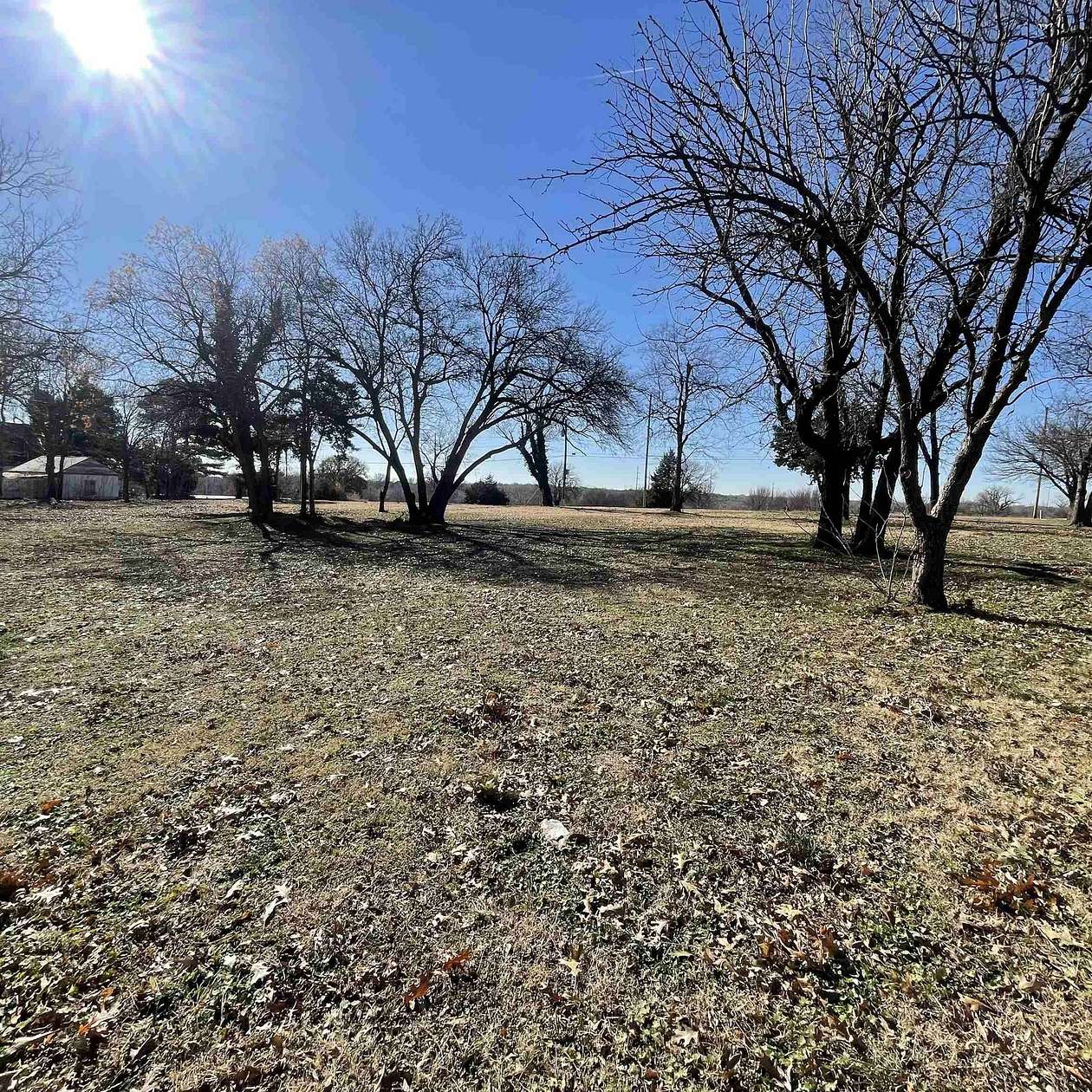 5 Acres of Residential Land for Sale in Enid, Oklahoma