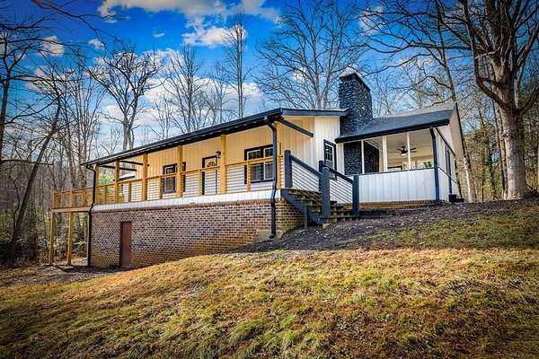 3 Acres of Land with Home for Sale in Epworth, Georgia