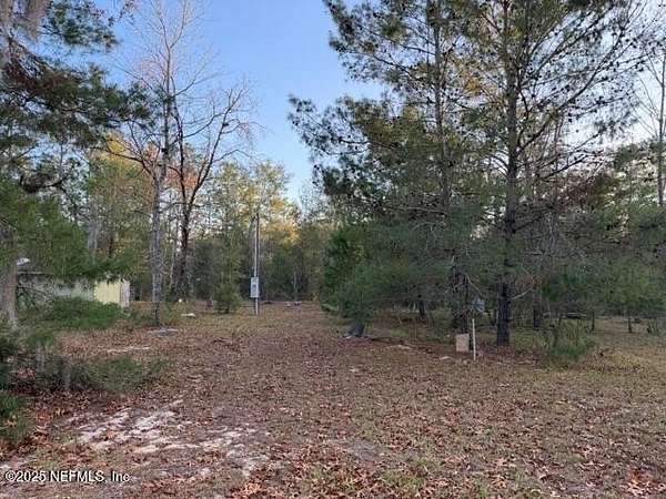 0.23 Acres of Land for Sale in Interlachen, Florida