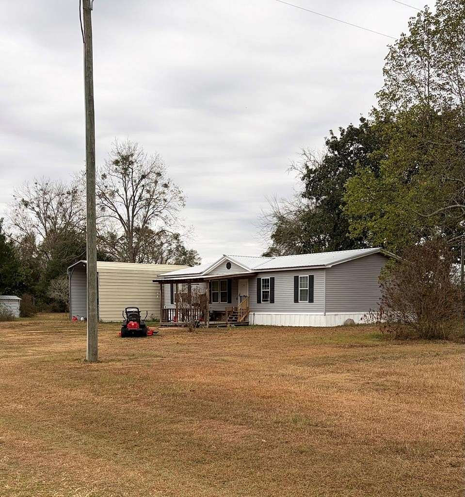 2.5 Acres of Residential Land with Home for Sale in Morven, Georgia