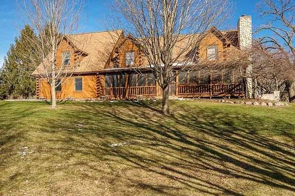 3.27 Acres of Residential Land with Home for Sale in Roscoe, Illinois