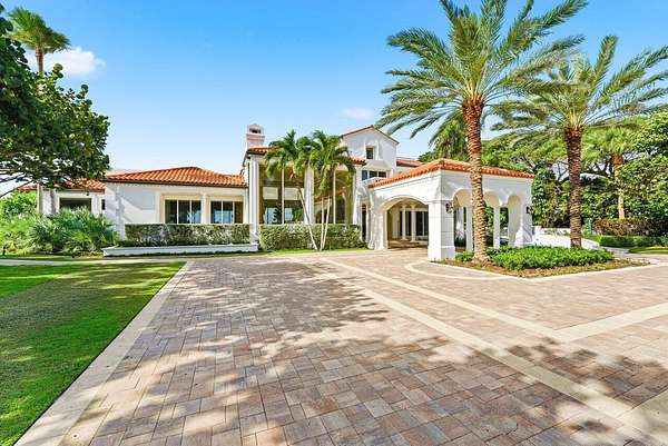 1.86 Acres of Residential Land with Home for Sale in Manalapan, Florida