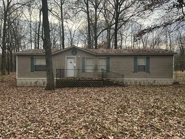 1.55 Acres of Residential Land with Home for Sale in Jacksonville, Arkansas