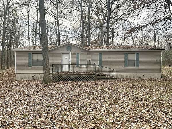 1.55 Acres of Residential Land with Home for Sale in Jacksonville, Arkansas