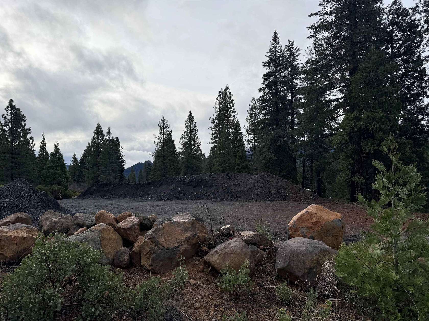 1 Acre of Residential Land for Sale in Mount Shasta, California