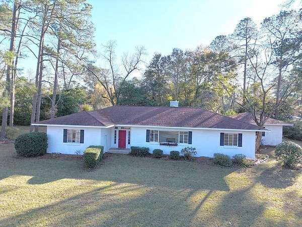 1.5 Acres of Residential Land with Home for Sale in Cairo, Georgia