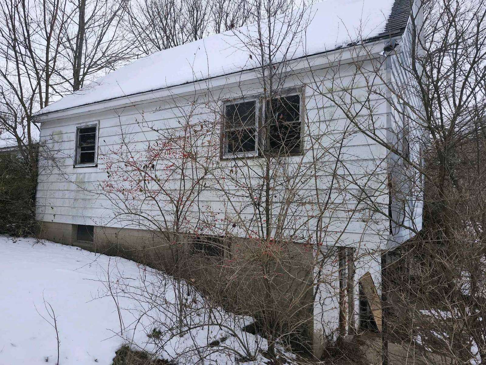 2 Acres of Residential Land with Home for Sale in Tecumseh, Michigan