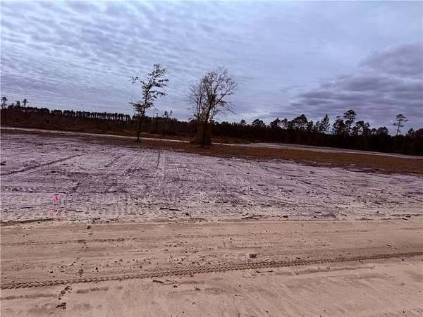 1 Acre of Residential Land for Sale in Waycross, Georgia