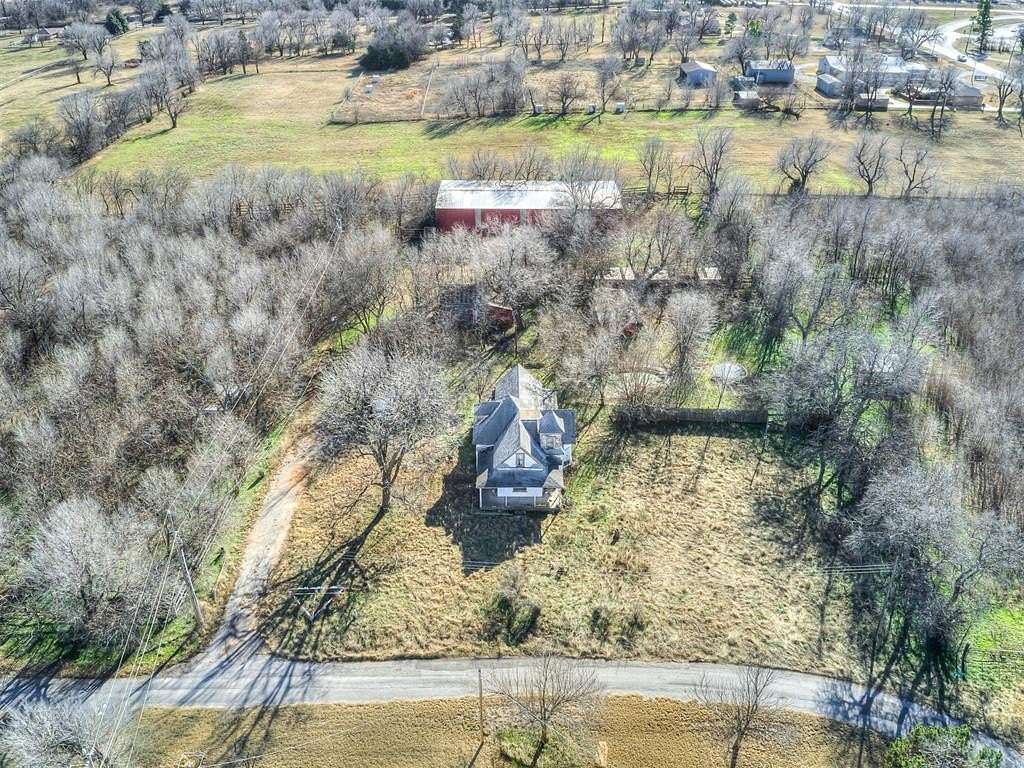 10.1 Acres of Land with Home for Sale in Oklahoma City, Oklahoma