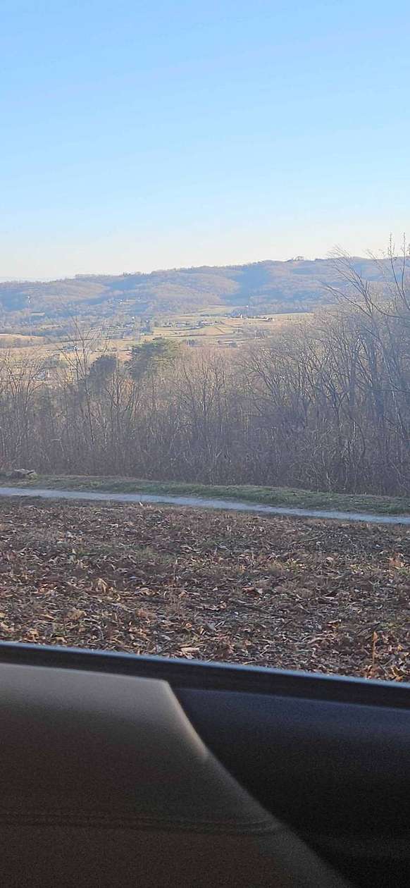 9.67 Acres of Residential Land for Sale in La Follette, Tennessee