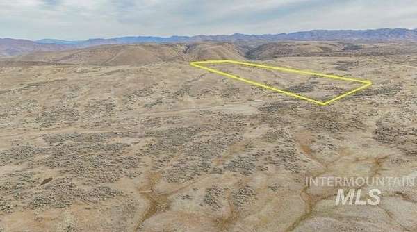 10 Acres of Agricultural Land for Sale in Boise, Idaho