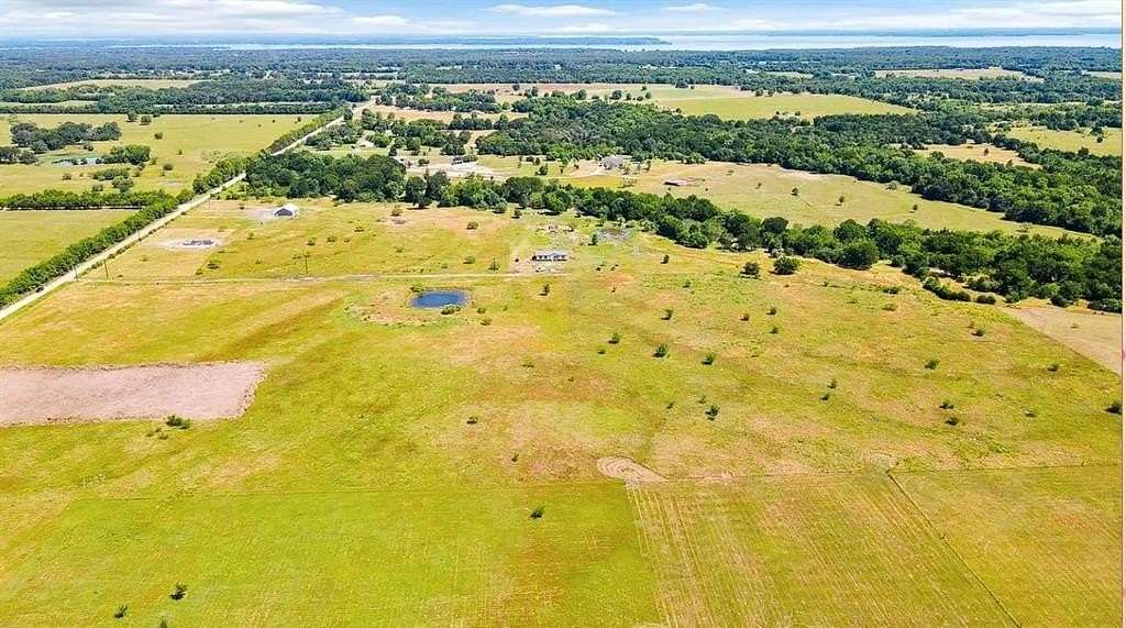 5.7 Acres of Land for Sale in Wills Point, Texas