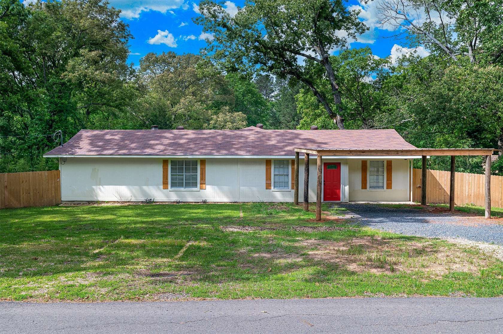 3.4 Acres of Land with Home for Sale in Shreveport, Louisiana