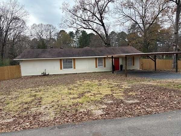 3.4 Acres of Residential Land with Home for Sale in Shreveport, Louisiana