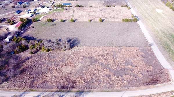 2 Acres of Mixed-Use Land for Sale in Blue Ridge, Texas