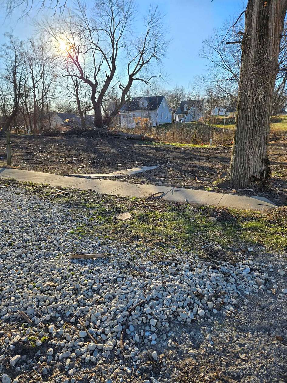 0.4 Acres of Residential Land for Sale in Unionville, Missouri