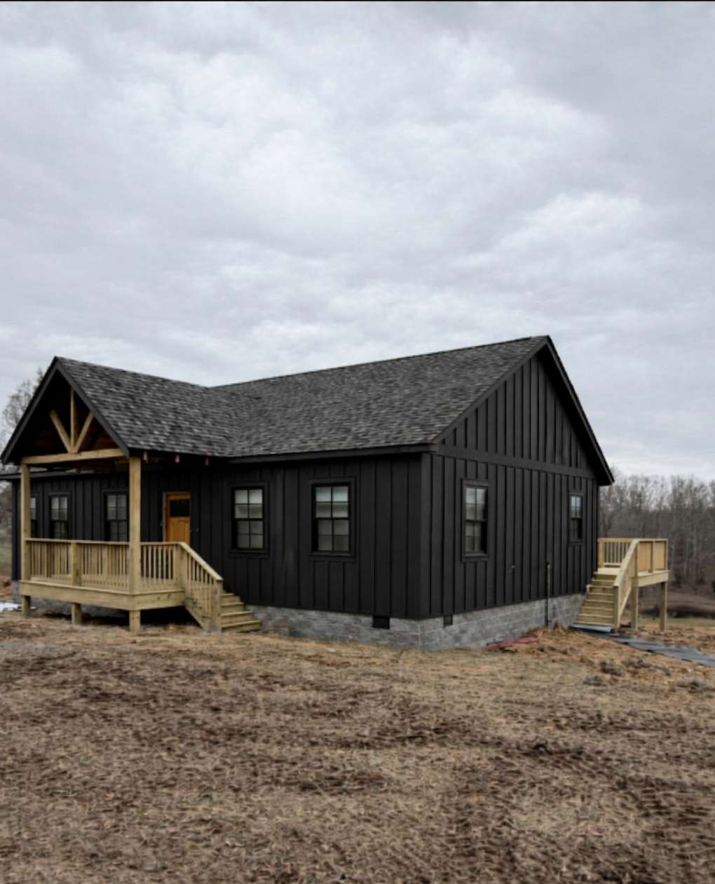 1.52 Acres of Residential Land with Home for Sale in Erin, Tennessee