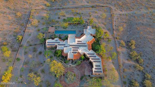 2.77 Acres of Residential Land with Home for Sale in Phoenix, Arizona