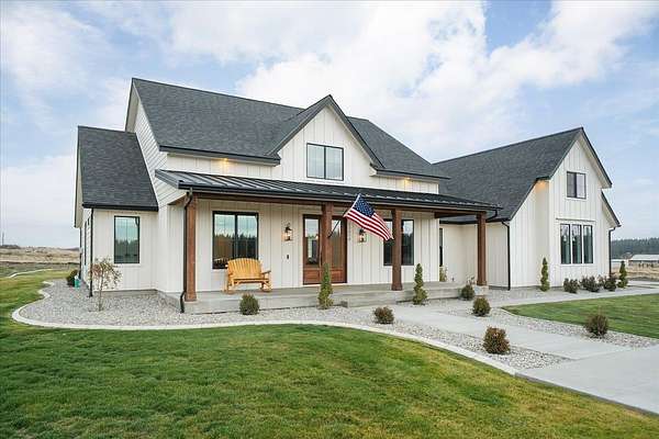 5 Acres of Improved Mixed-Use Land for Sale in Medical Lake, Washington