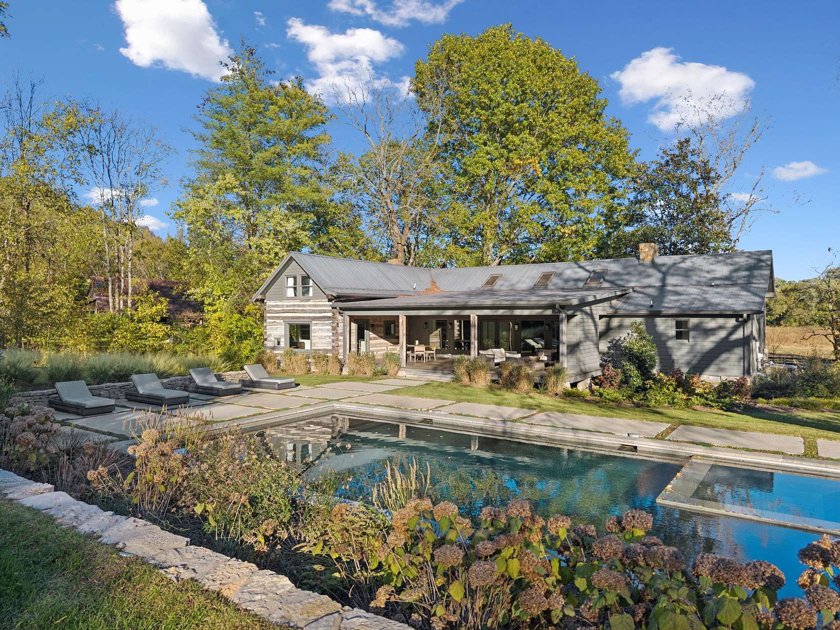 11.1 Acres of Land with Home for Sale in Franklin, Tennessee