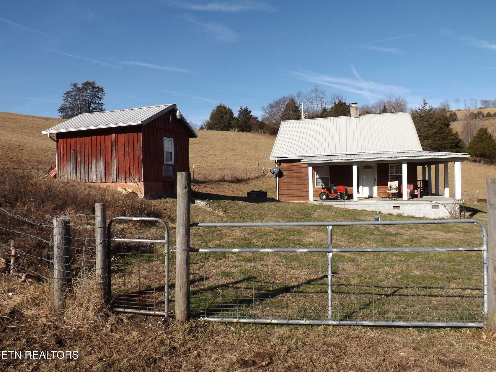 34 Acres of Land with Home for Sale in Harrogate, Tennessee