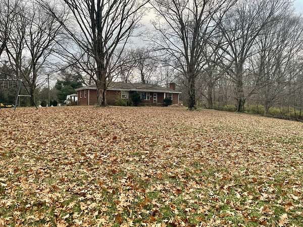 1.78 Acres of Residential Land with Home for Sale in Brentwood, Tennessee