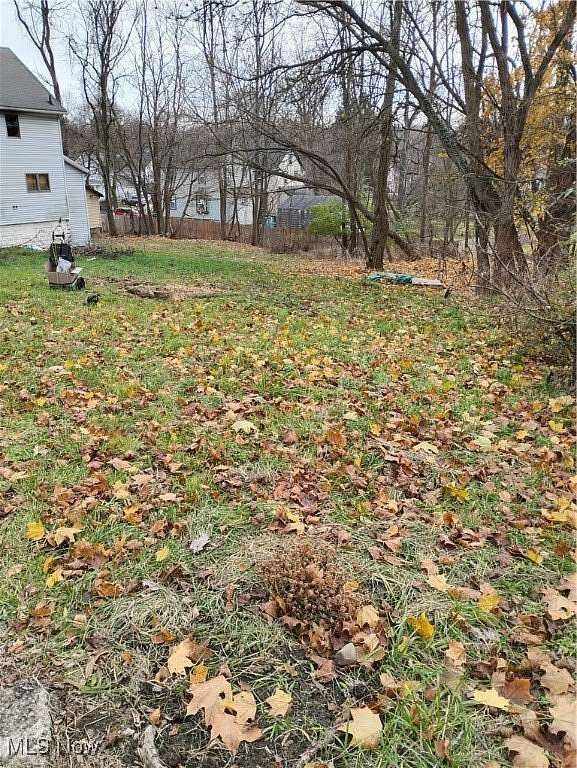 0.1 Acres of Land for Sale in Akron, Ohio