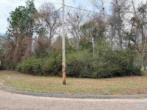0.61 Acres of Land for Sale in Milton, Florida