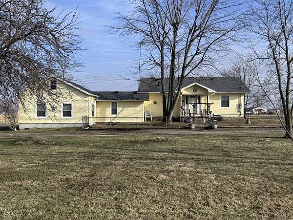 8 Acres of Residential Land with Home for Sale in Muncie, Indiana