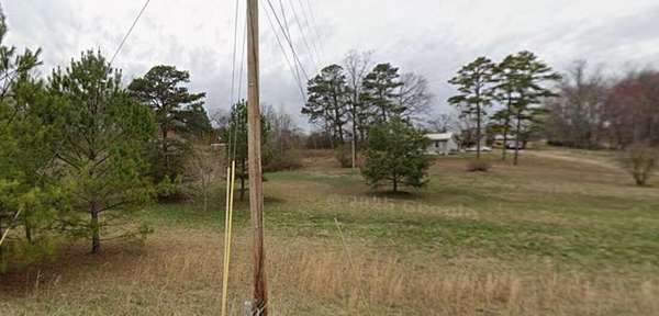 6.1 Acres of Residential Land with Home for Sale in Athens, Tennessee