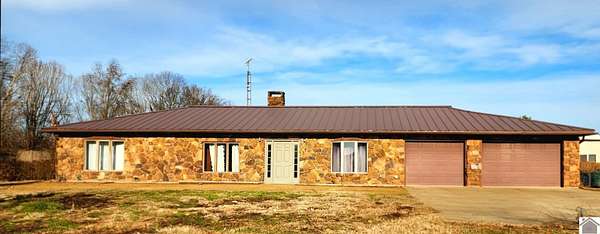 3 Acres of Residential Land with Home for Sale in Smithland, Kentucky