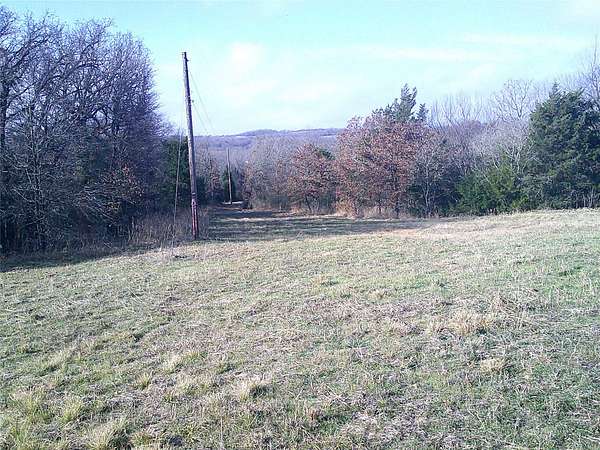8.55 Acres of Land for Sale in St. Jo, Texas