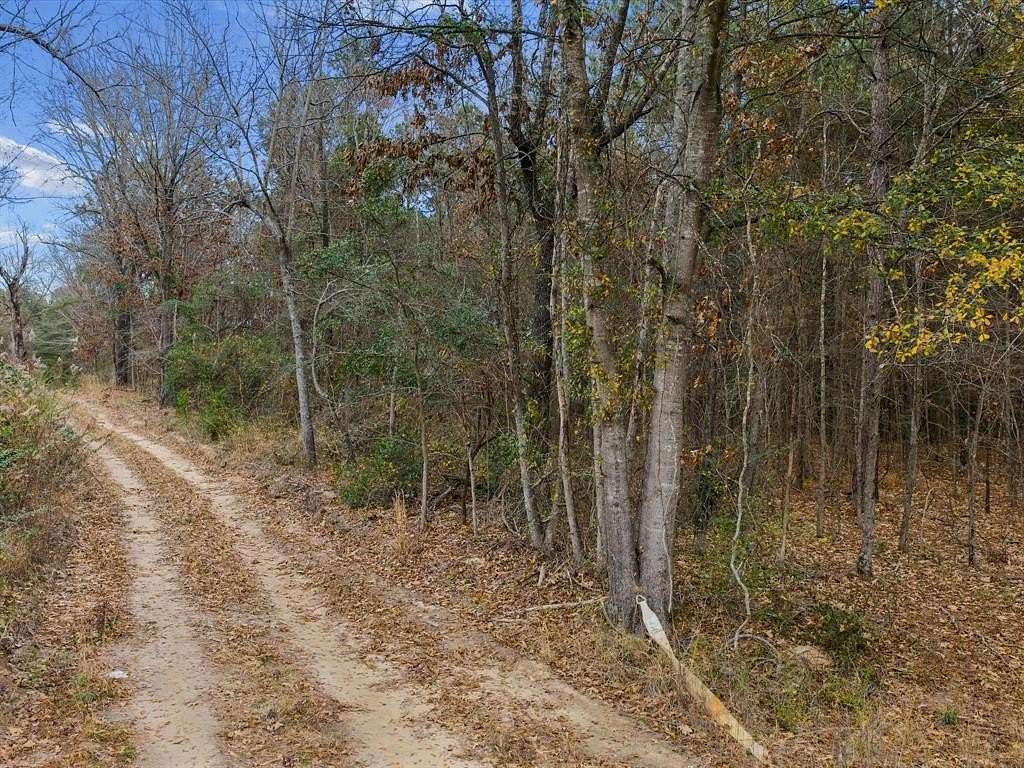 4.8 Acres of Residential Land for Sale in Marshall, Texas