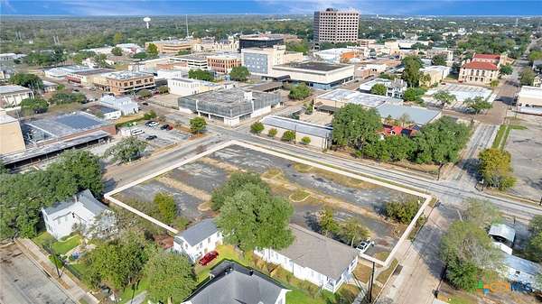 1.1 Acres of Mixed-Use Land for Sale in Victoria, Texas