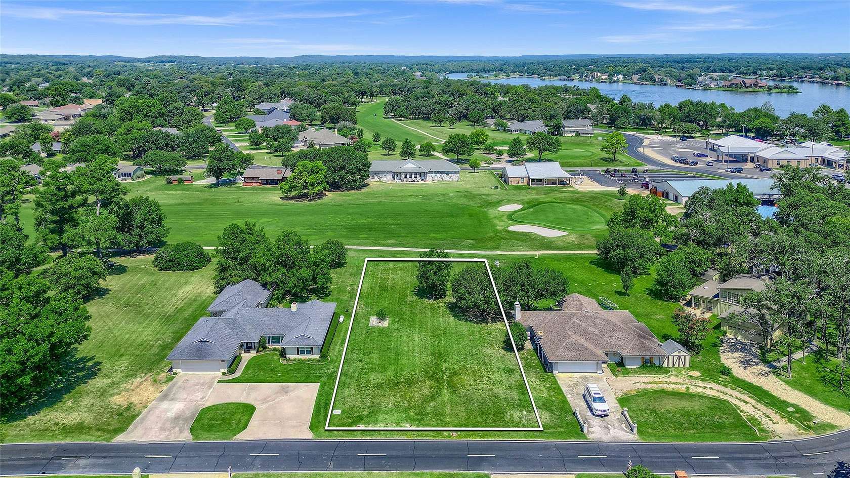 0.35 Acres of Residential Land for Sale in Lake Kiowa, Texas