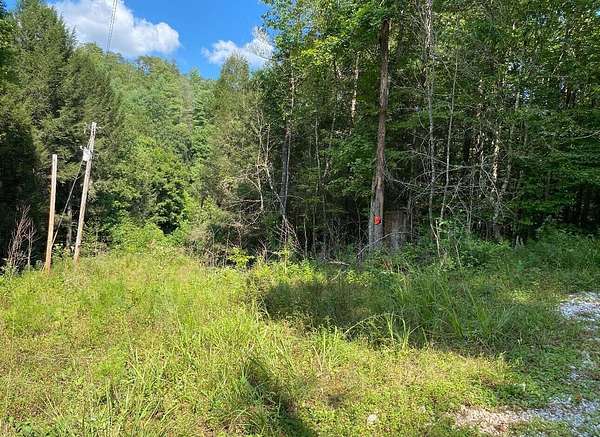 1.42 Acres of Land for Sale in Beattyville, Kentucky