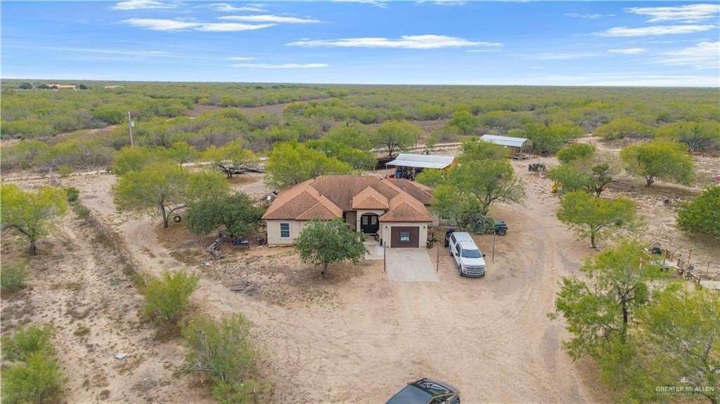 265 Acres of Recreational Land with Home for Sale in Oilton, Texas