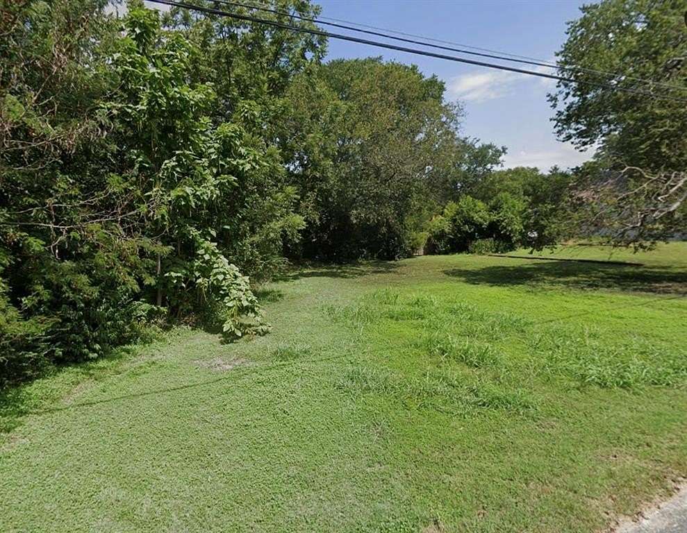 0.65 Acres of Land for Sale in Waxahachie, Texas