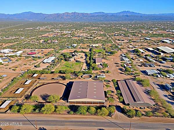 9.36 Acres of Land with Home for Sale in Scottsdale, Arizona