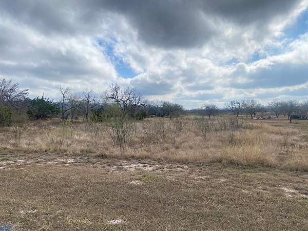 5 Acres of Residential Land for Sale in Rio Frio, Texas