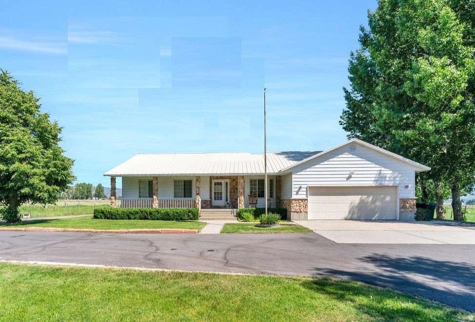 5 Acres of Residential Land with Home for Sale in Heber City, Utah