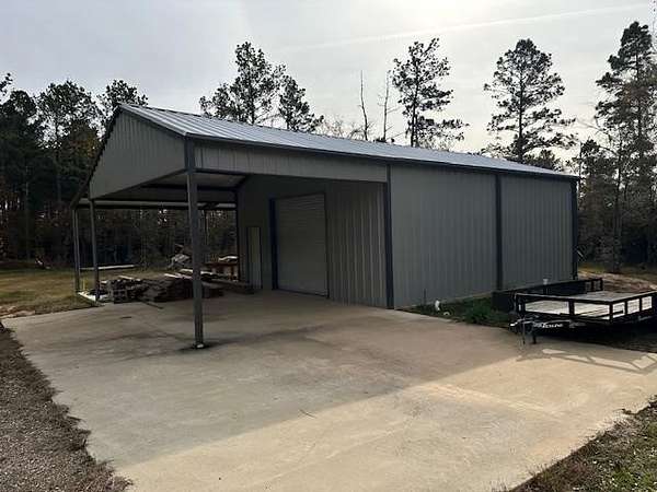 3.1 Acres of Land with Home for Sale in Apple Springs, Texas