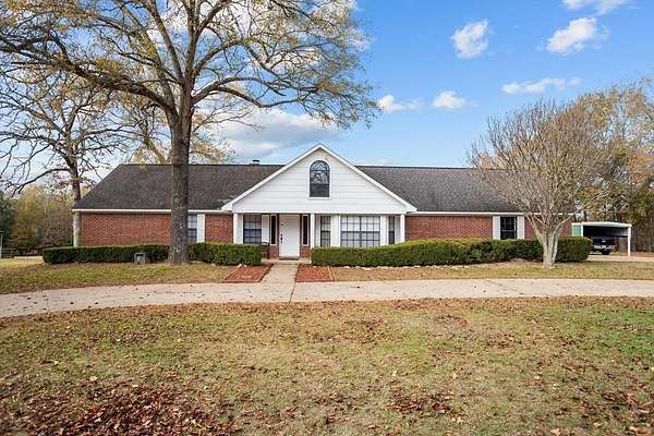 6.1 Acres of Land with Home for Sale in Crockett, Texas