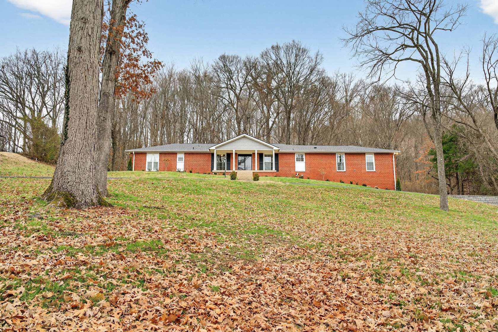 1.67 Acres of Land with Home for Sale in Nashville, Tennessee