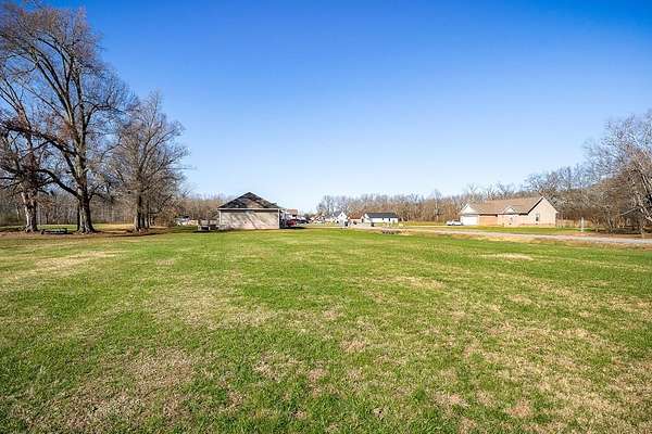 0.25 Acres of Residential Land for Sale in Smithville, Tennessee