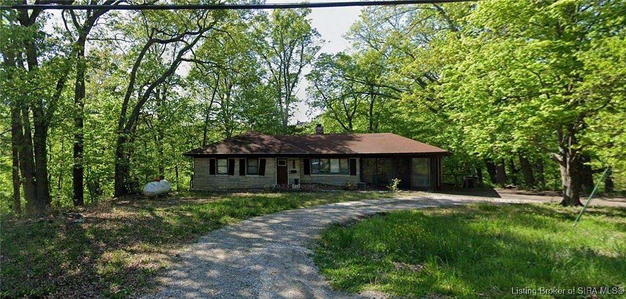 3 Acres of Residential Land with Home for Lease in New Albany, Indiana